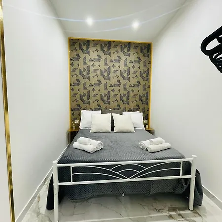 Frank Anthony * Naples